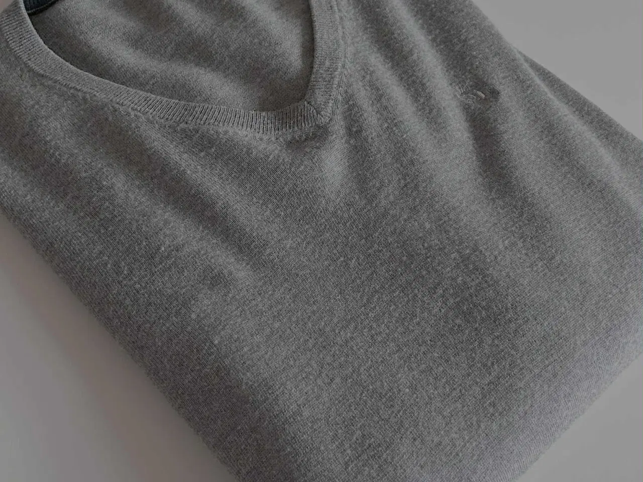 Billede 1 - Tiger of Sweden striktrøje // pullover, str. XL