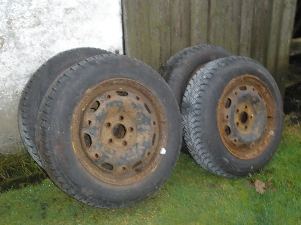 Billede 1 - Vinter/Helårs hjul med dæk