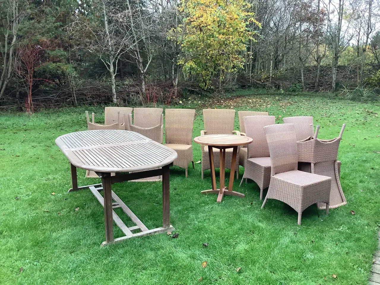 Billede 1 - HaveStole og hårdttræ borde