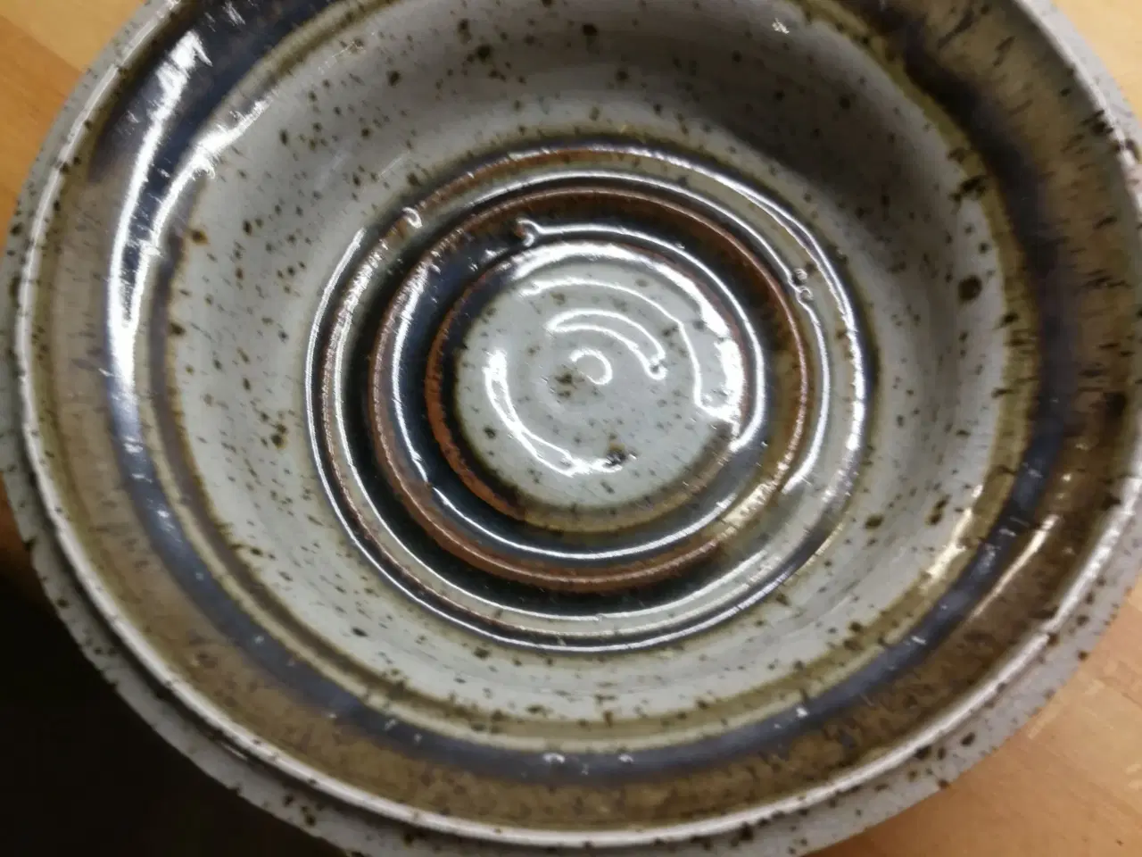 Billede 2 - Skål i keramik. 