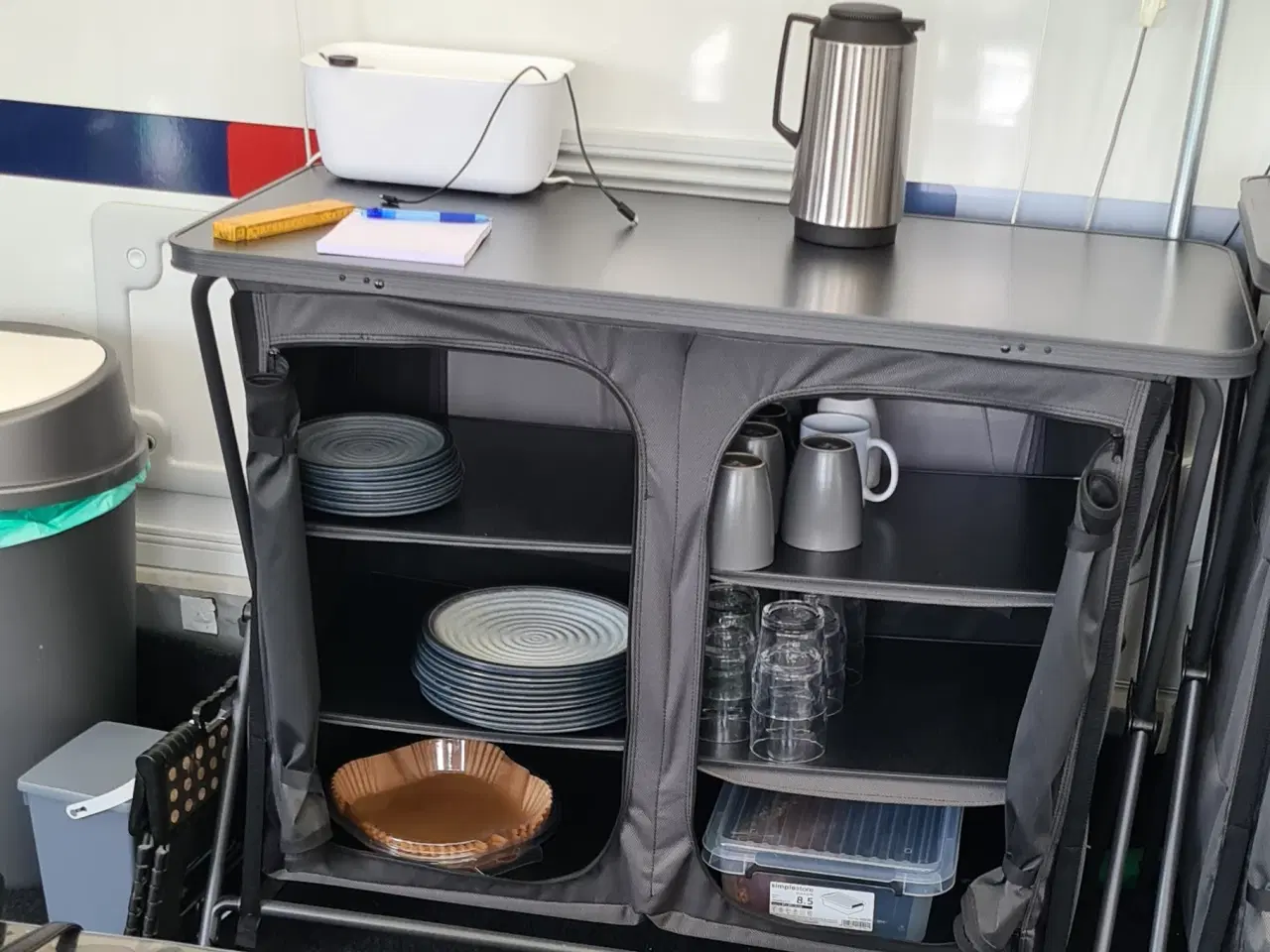 Billede 2 - Fint Camping skab fra Wecamp 