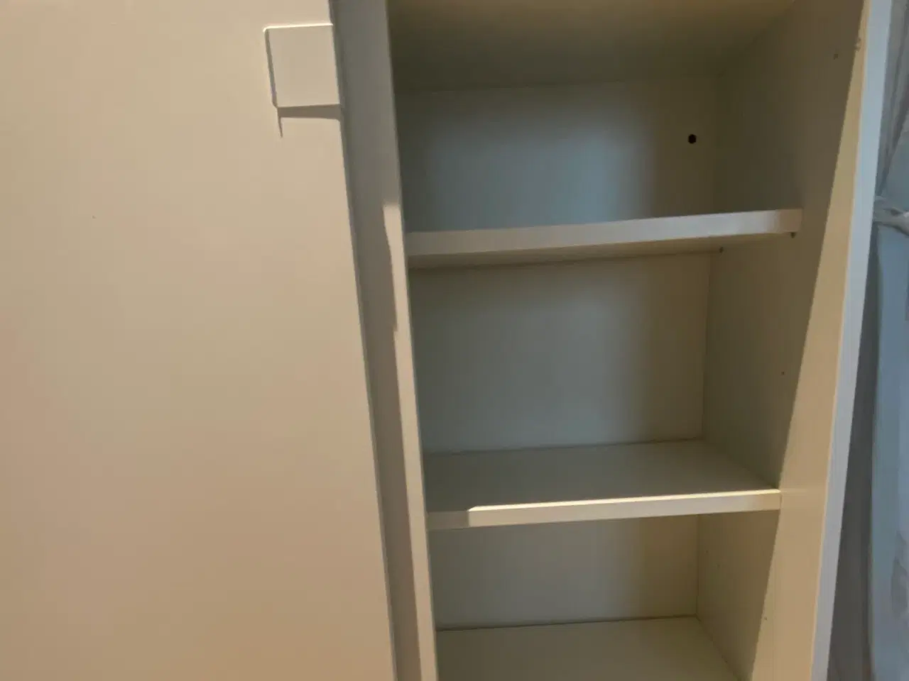Billede 3 - Flot entreskab fra ikea