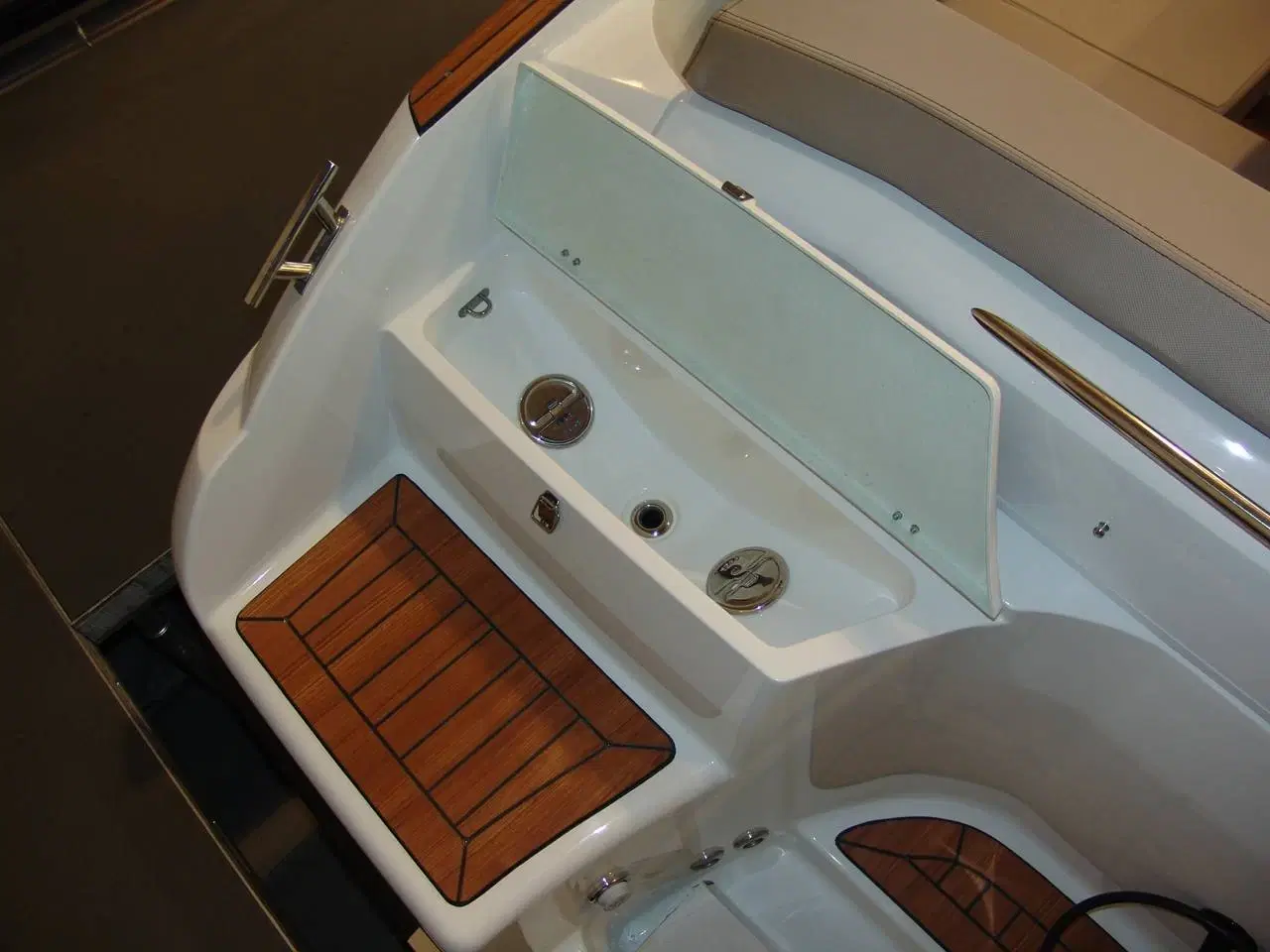 Billede 26 - Coaster 600 DC - 100 HK Yamaha/Udstyr