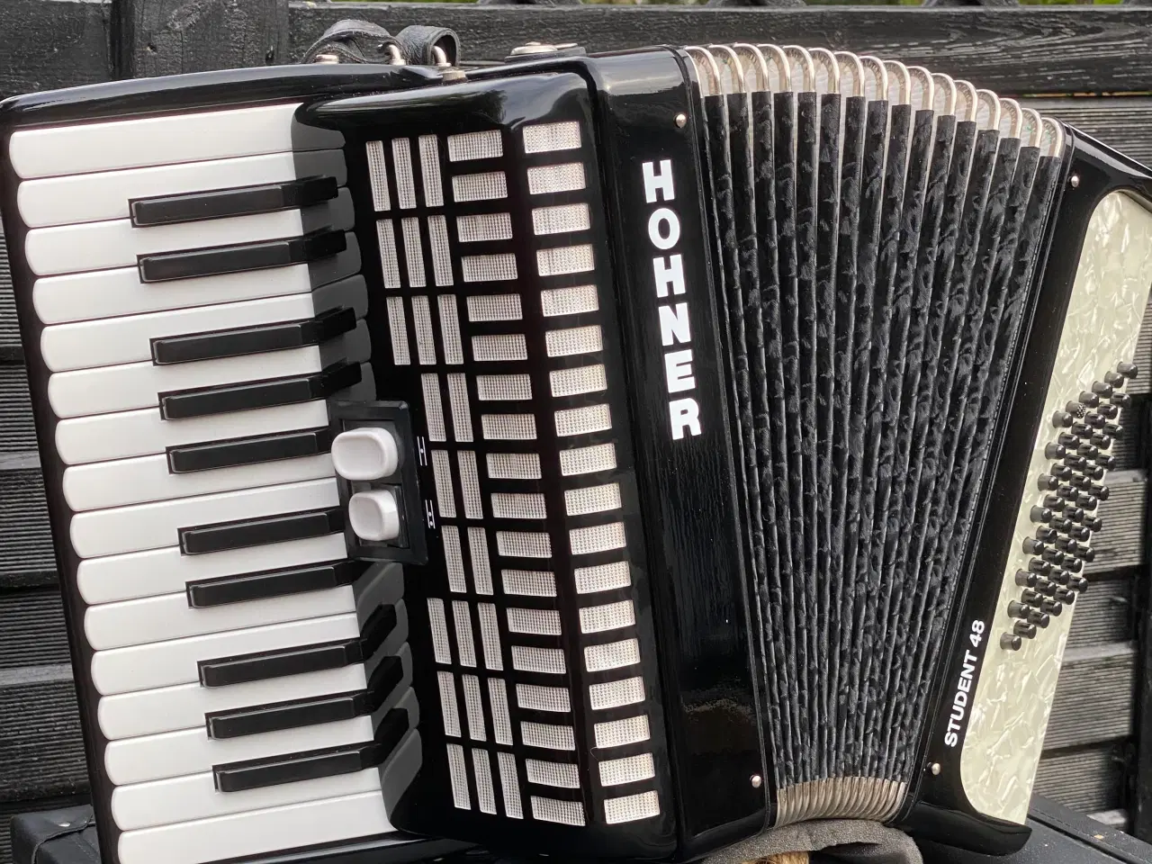 Billede 1 - Denne brugt Hohner Student 48 Tangent harmonika 