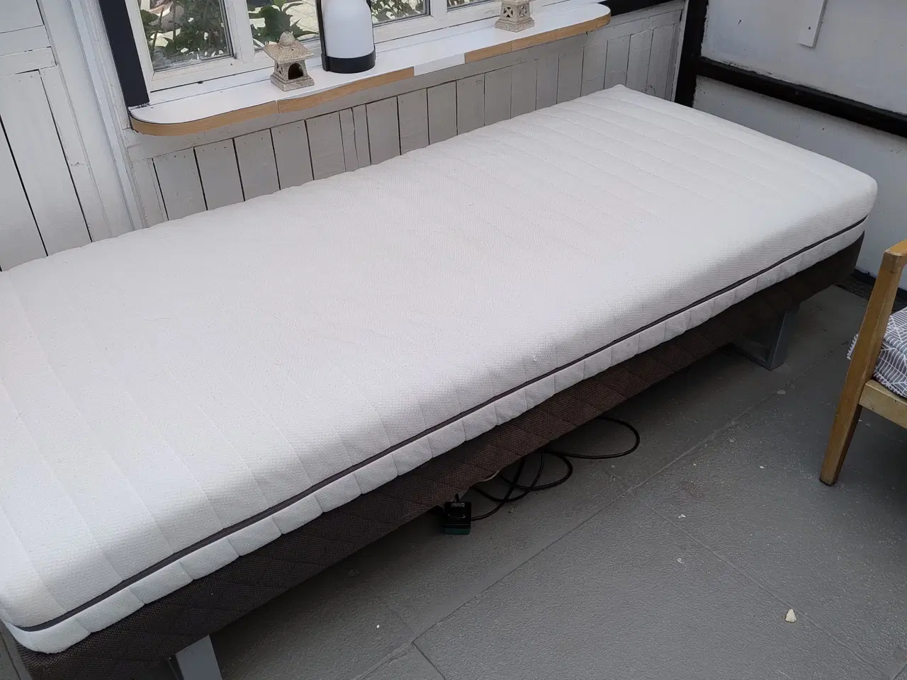 Billede 1 - elevationsseng med fjernbetjening
