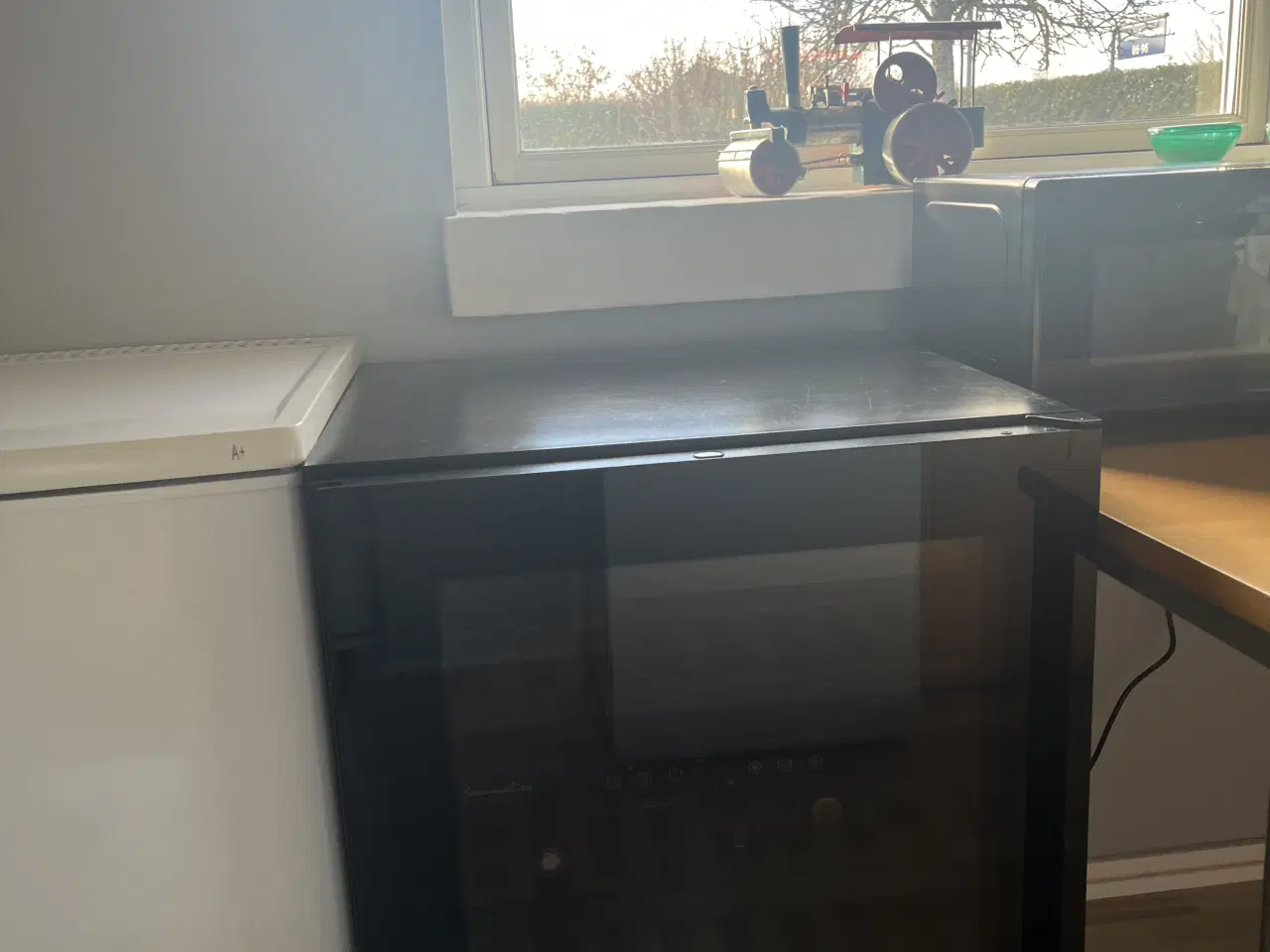 Billede 1 - Vinkøleskab