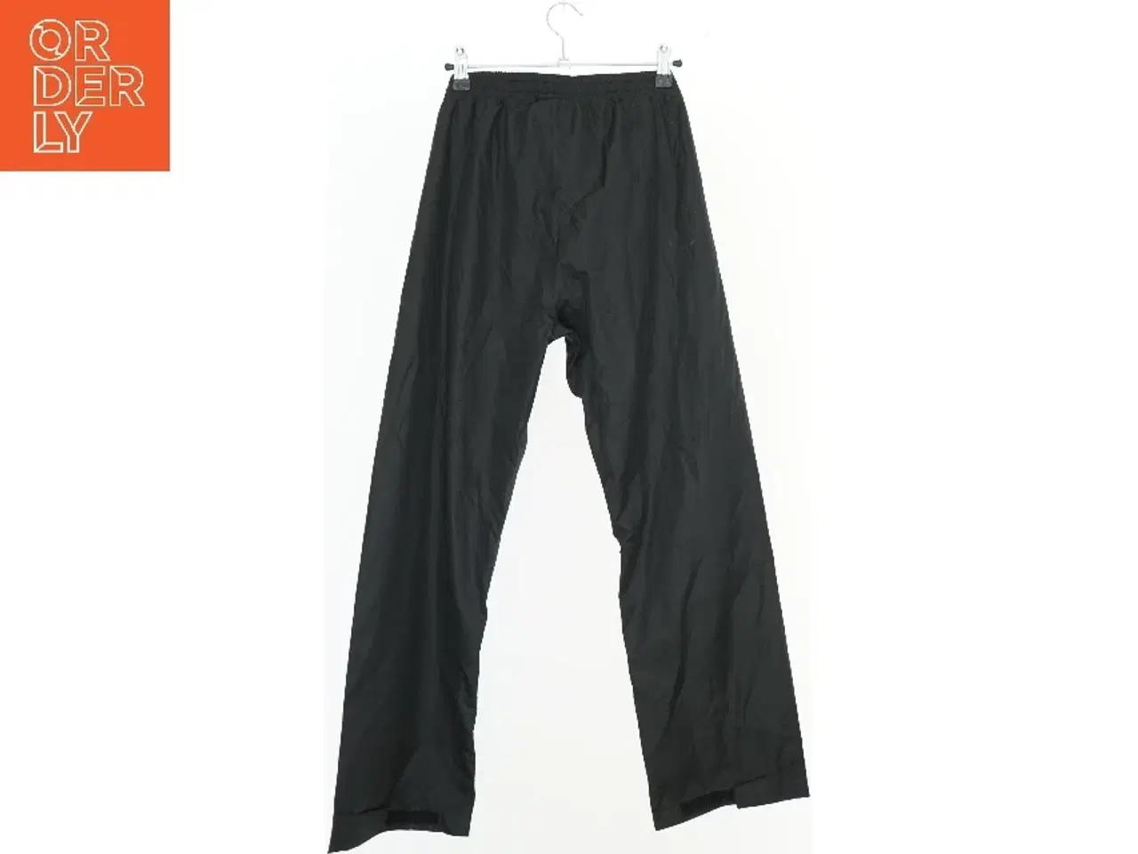 Billede 2 - Sort regnbukser fra Base Camp (str. 152)