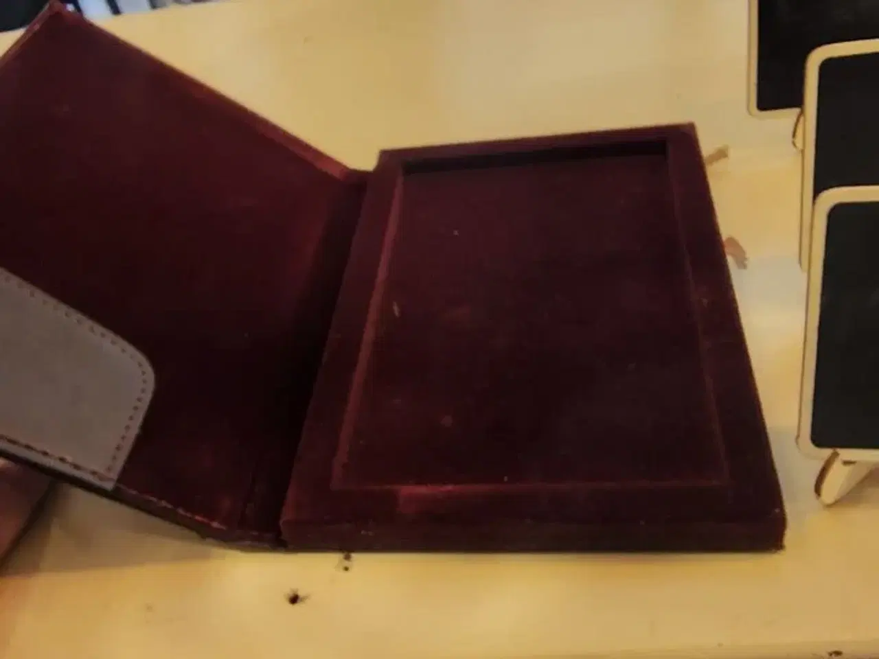 Billede 4 - Bordskilte mv.