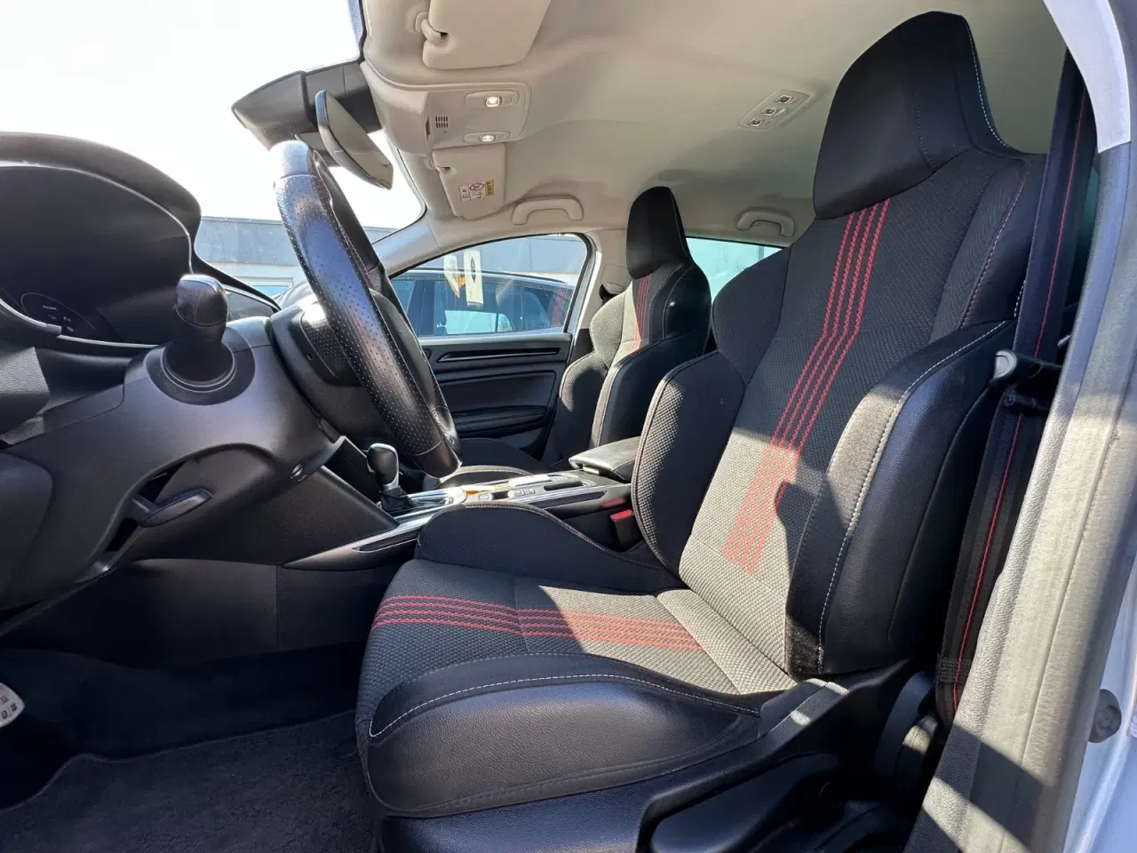 Billede 9 - Renault Megane IV 1,6 E-Tech R.S. Line Sport Tourer