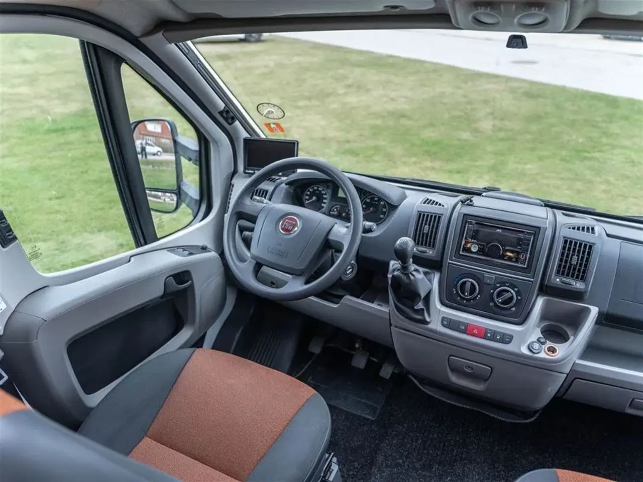 Billede 8 - 2012 - Knaus Sport 700 TI   Knaus 700 Sport – Veludstyret og klar til nye eventyr! Sælges til CVR