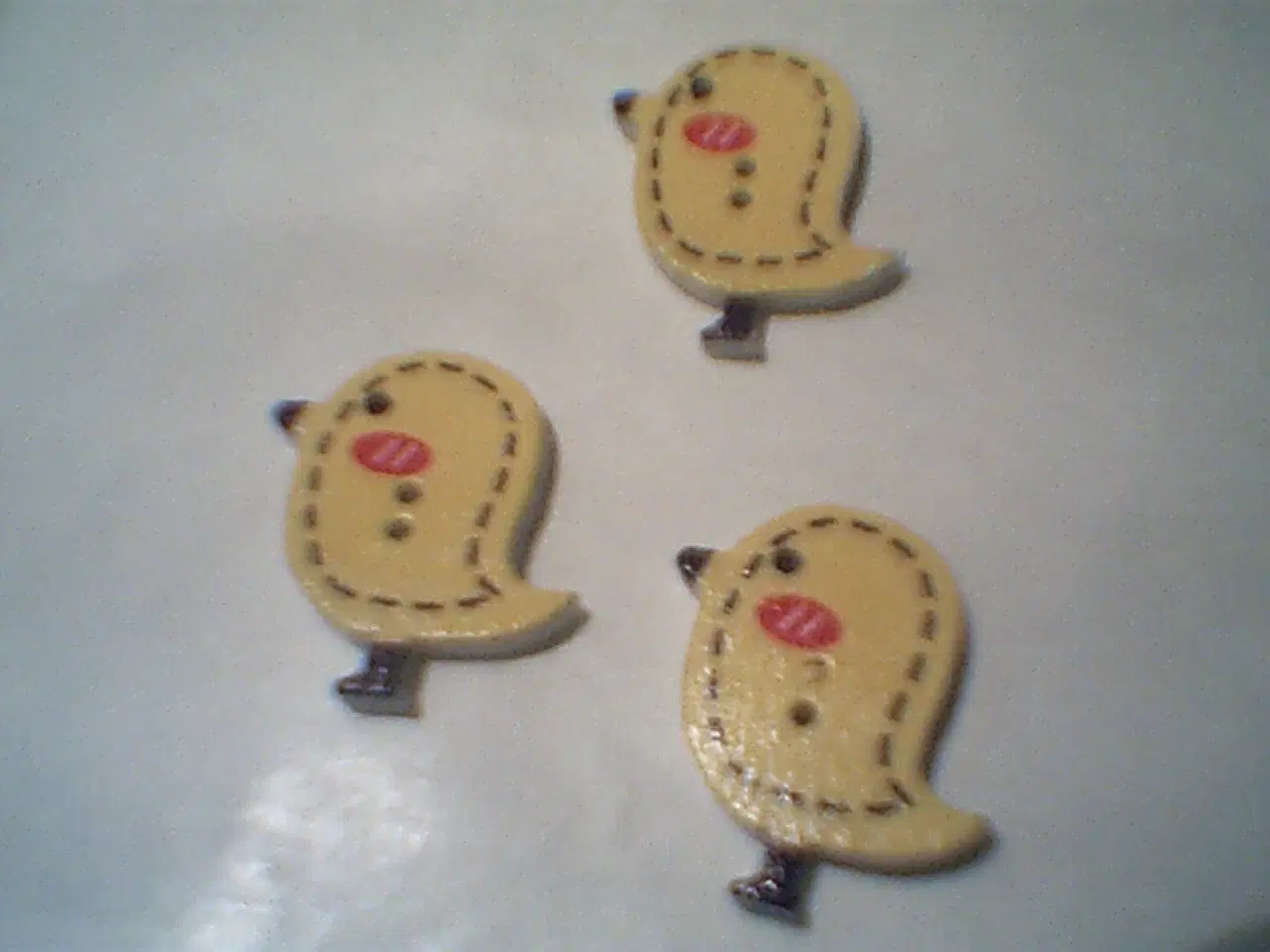 Billede 4 -  knapper til børnetøj