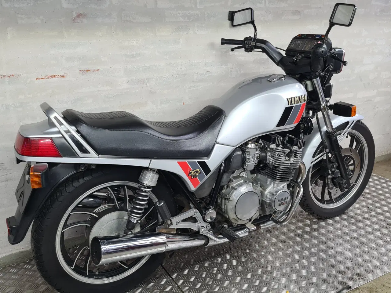Billede 2 - Yamaha XJ 750 Seca Årg 1983