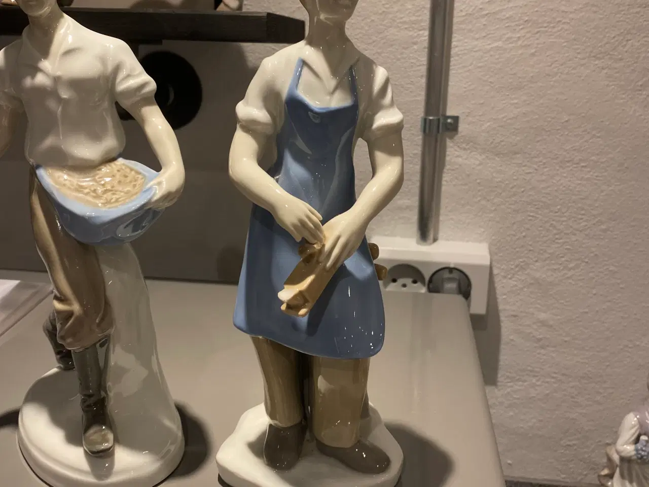 Billede 2 - Porcelæns figurer 3 stk