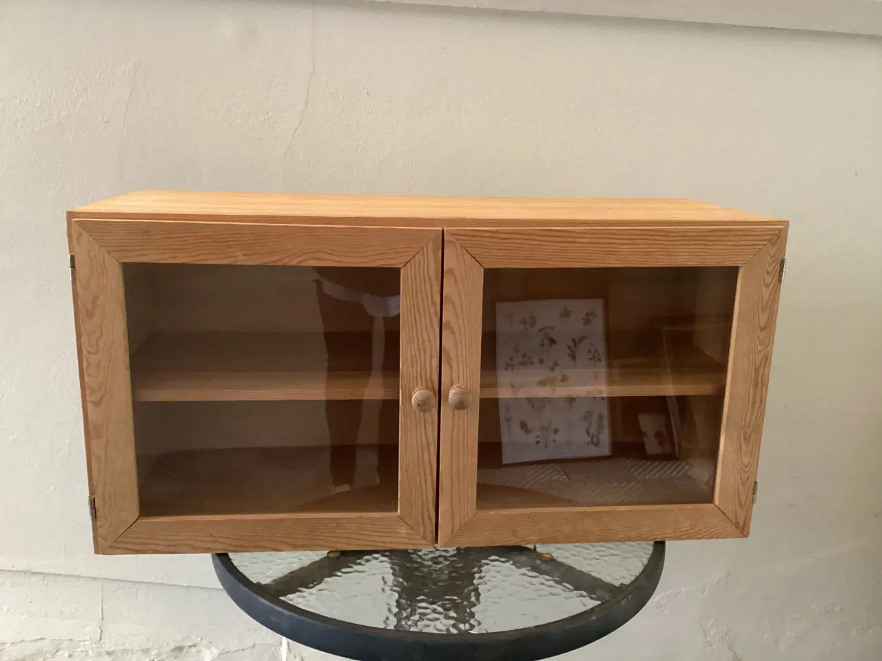 Billede 2 - Vitrine skab væghængt
