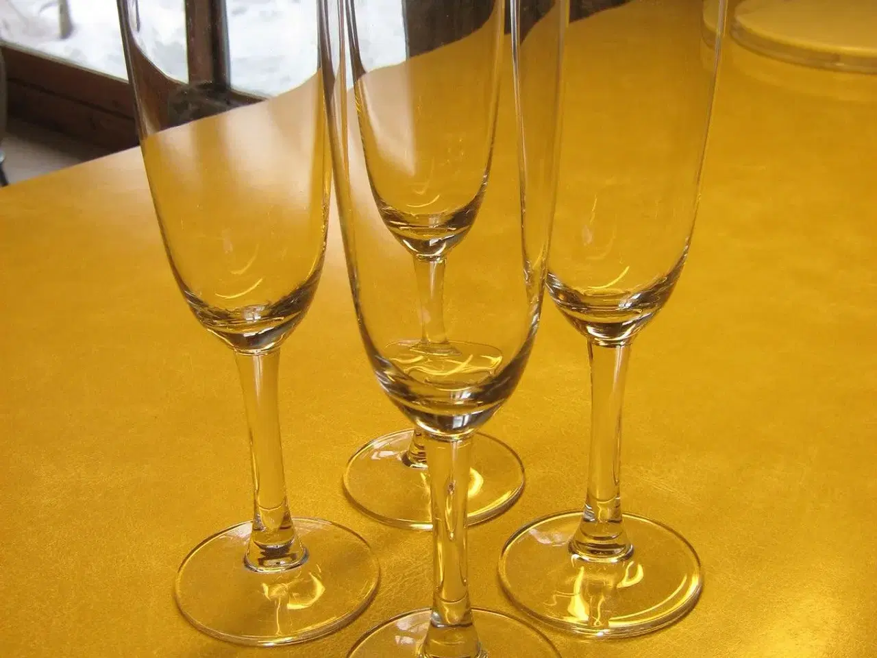 Billede 1 - Champagneglas - 4 stk