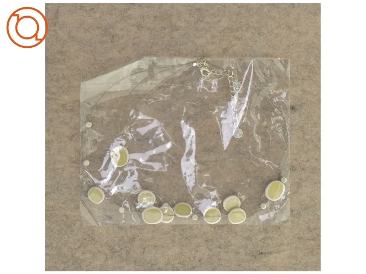 Billede 2 - Halskæde (str. 17 x 13 cm)