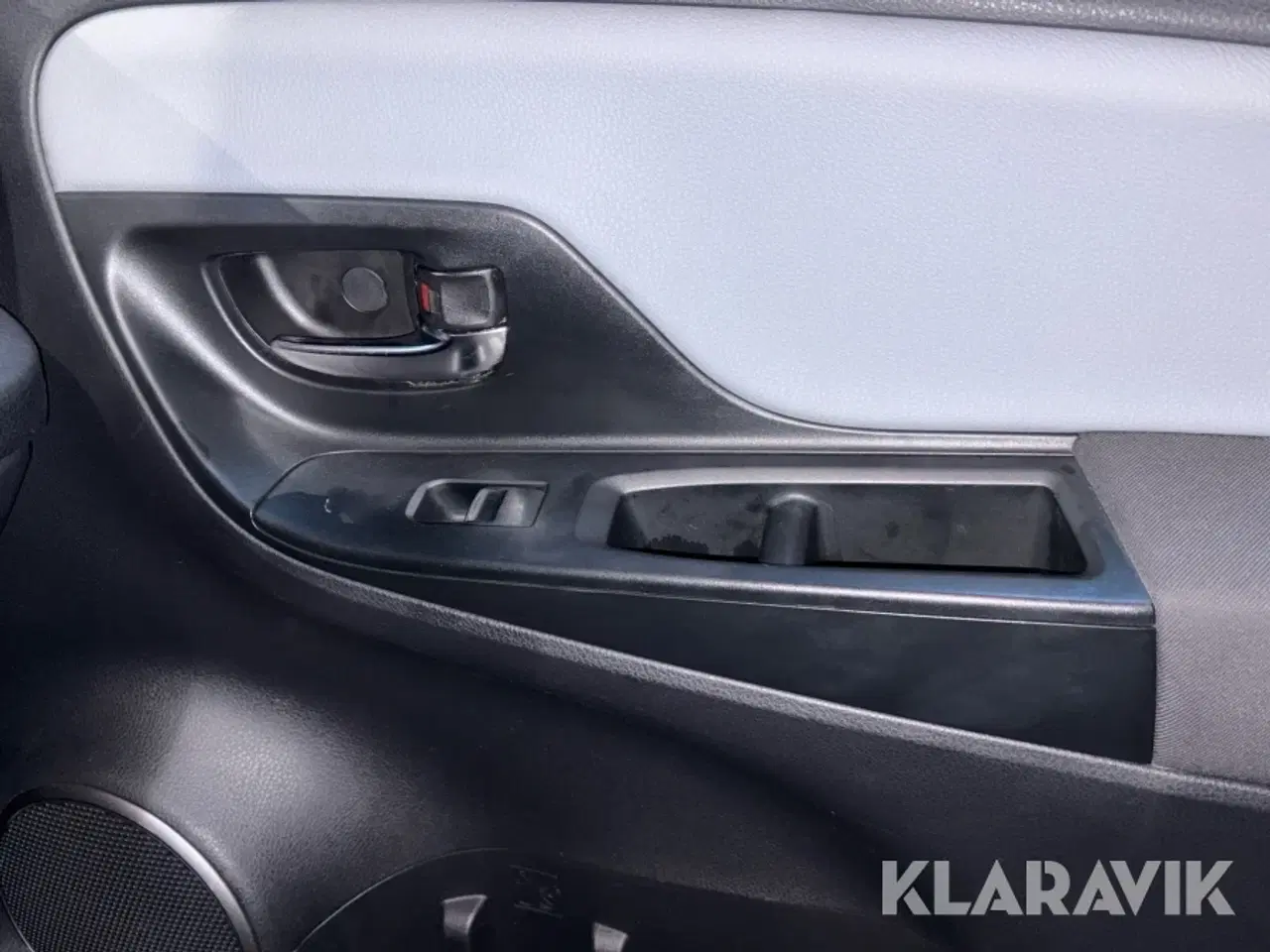 Billede 11 - Personbil Toyota Yaris 1.0 VVT-I