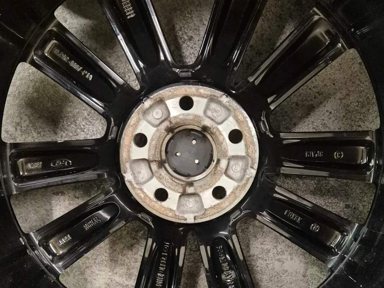 Billede 6 - FORD KUGA / S-MAX ORIGINAL ALUFÆLGE MED SOMMERDÆK 