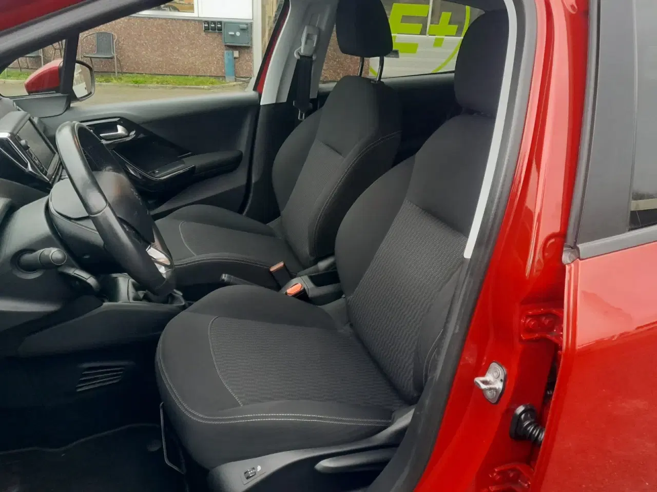 Billede 6 - Peugeot 208 1,2 VTi 82 Strike