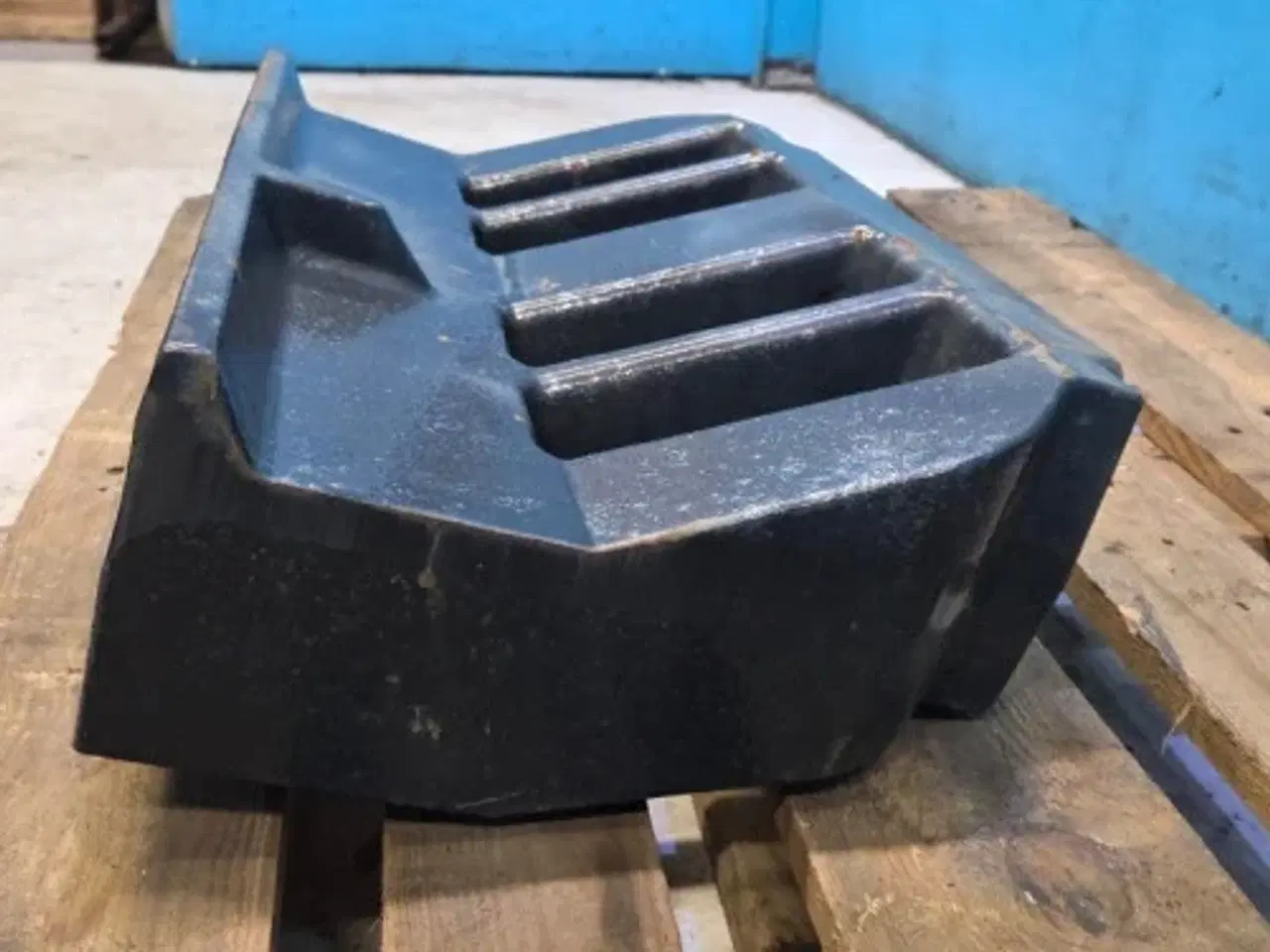 Billede 7 - Case Maxxum 145 Frontvægt Holder 82031499