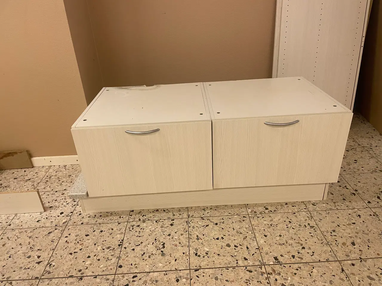 Billede 3 - Køkken / baggang elementer 