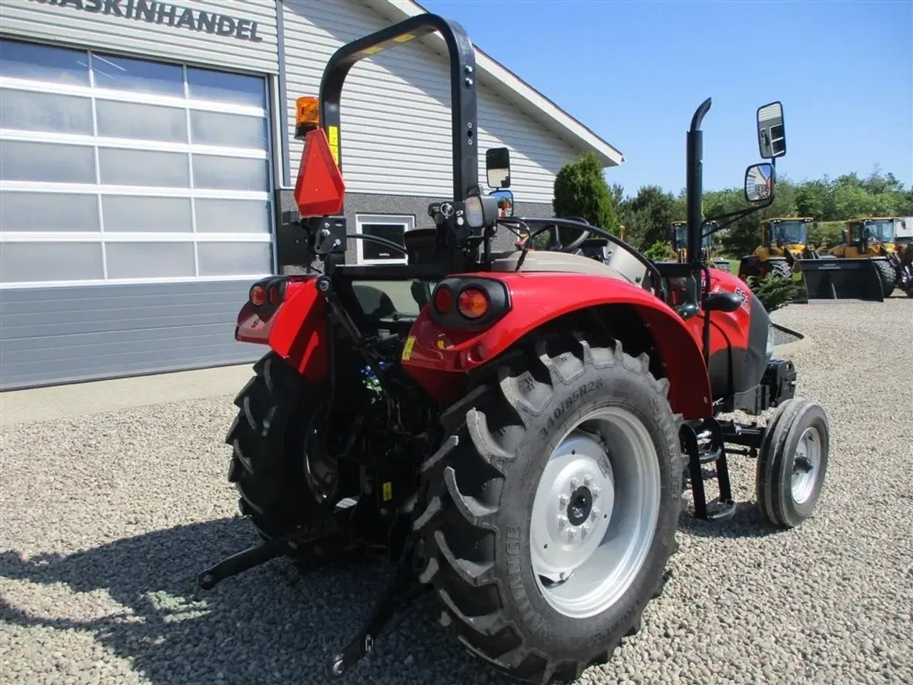 Billede 17 - Case IH Farmall 55A Dansk demo traktor med kun 29timer. Med vendegear på.