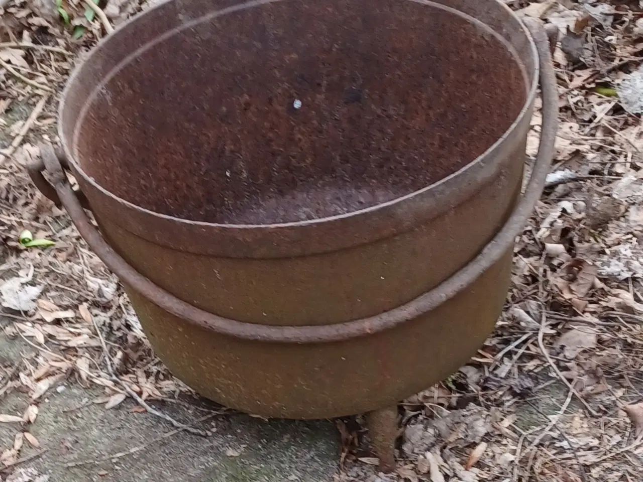 Billede 2 - Antik jerngryde.