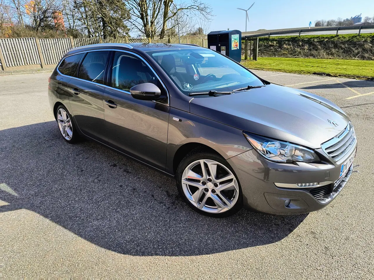 Billede 1 - Nysynet Peugeot 308SW 1.6 blue hdi 2016