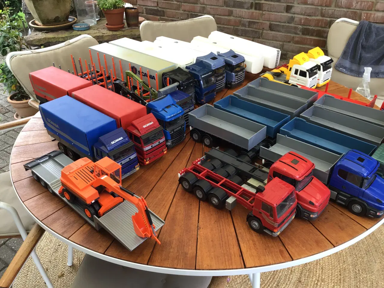 Billede 2 - Emek lastbiler scania / volvo 