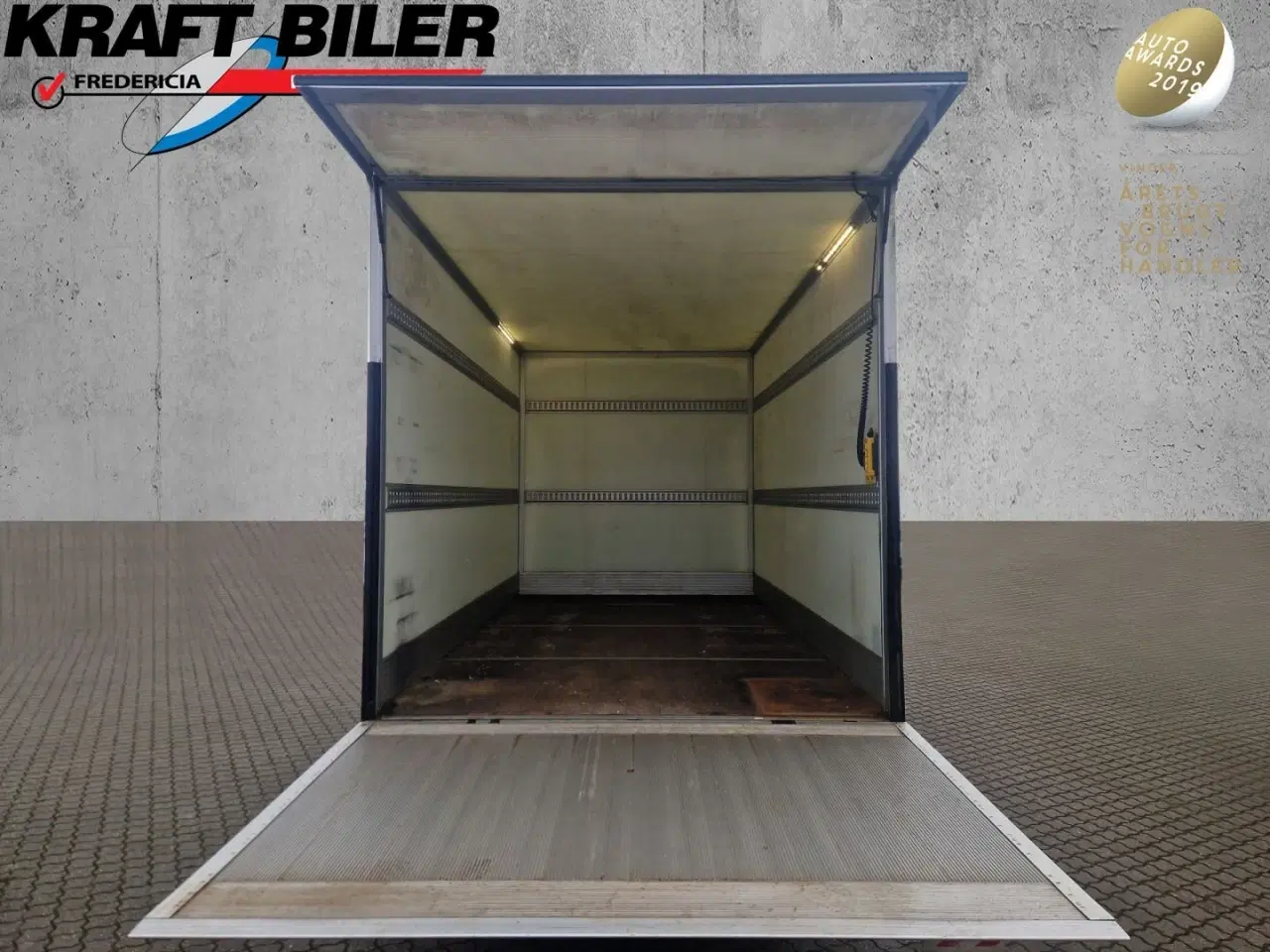 Billede 9 - Ford Transit 350 L3 Chassis 2,0 TDCi 170 Alukasse m/lift aut. FWD