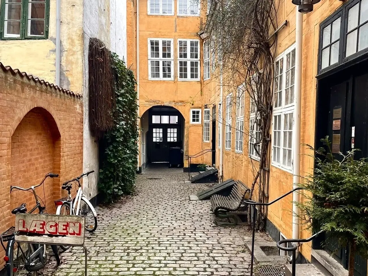 Billede 1 - Erhvervslokaler til klinik eller praksis fremlejes ved Nyhavn