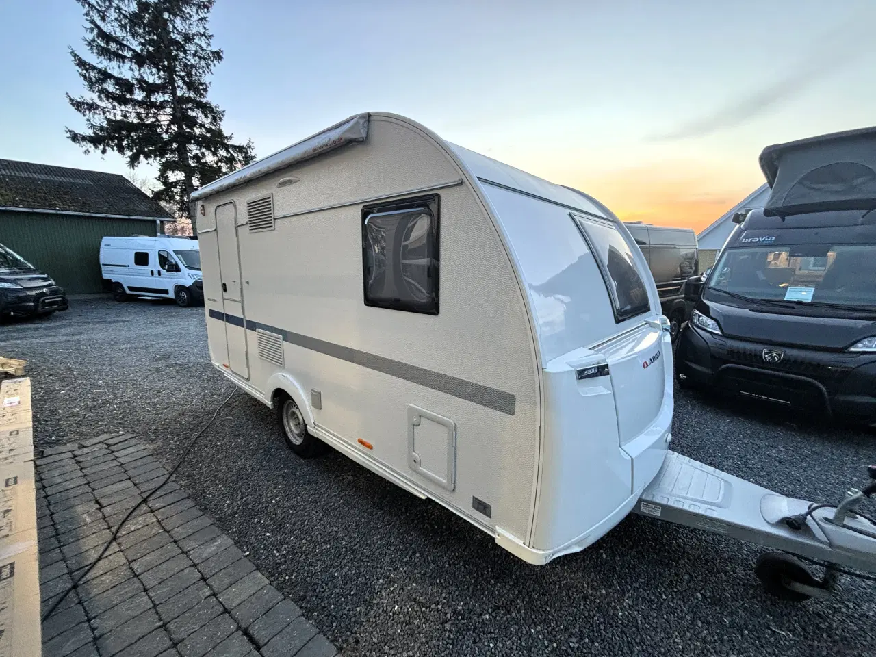 Billede 1 - Flot og elegant Adria 