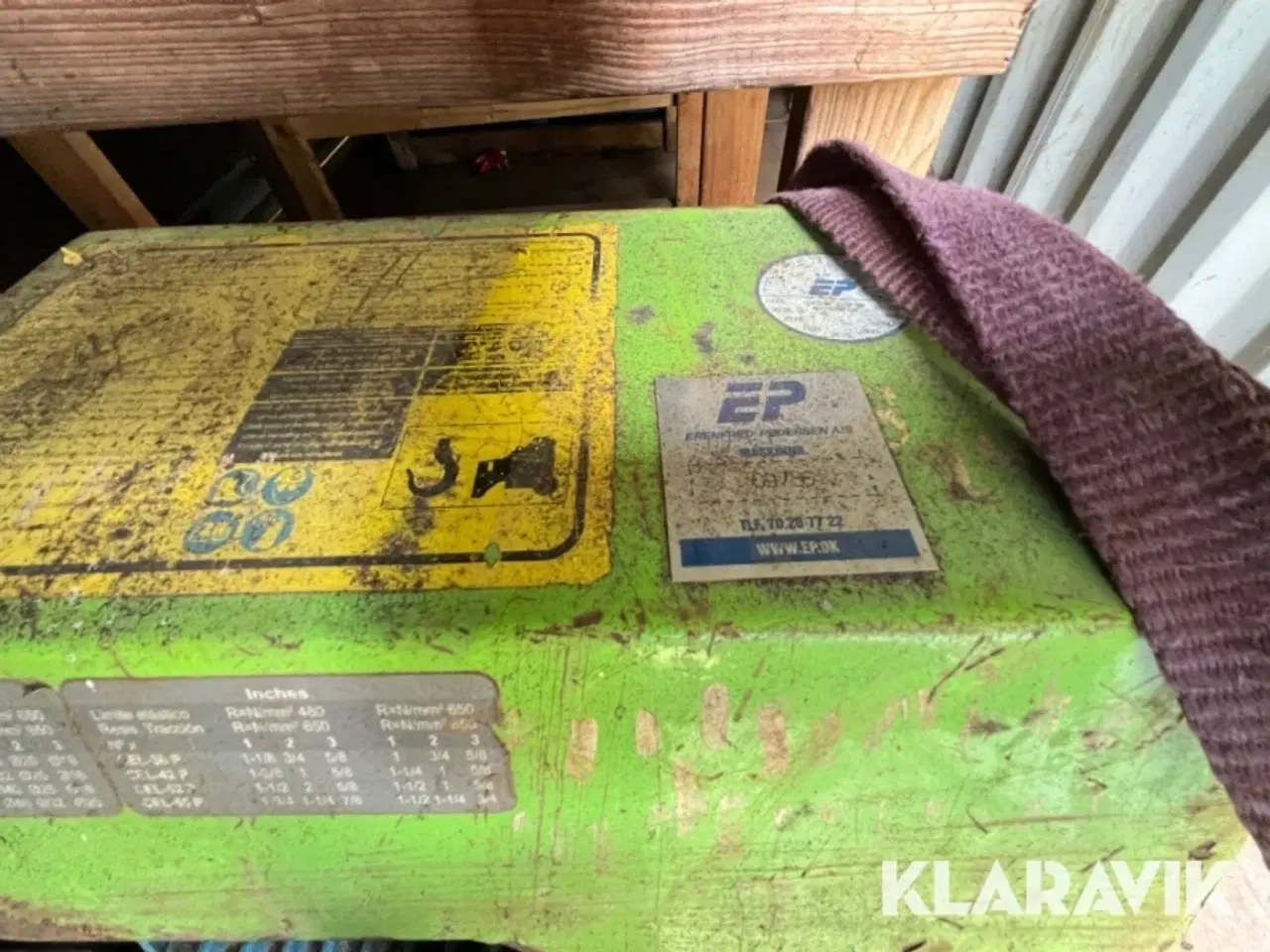 Billede 12 - Container med rørbukker 20 fods