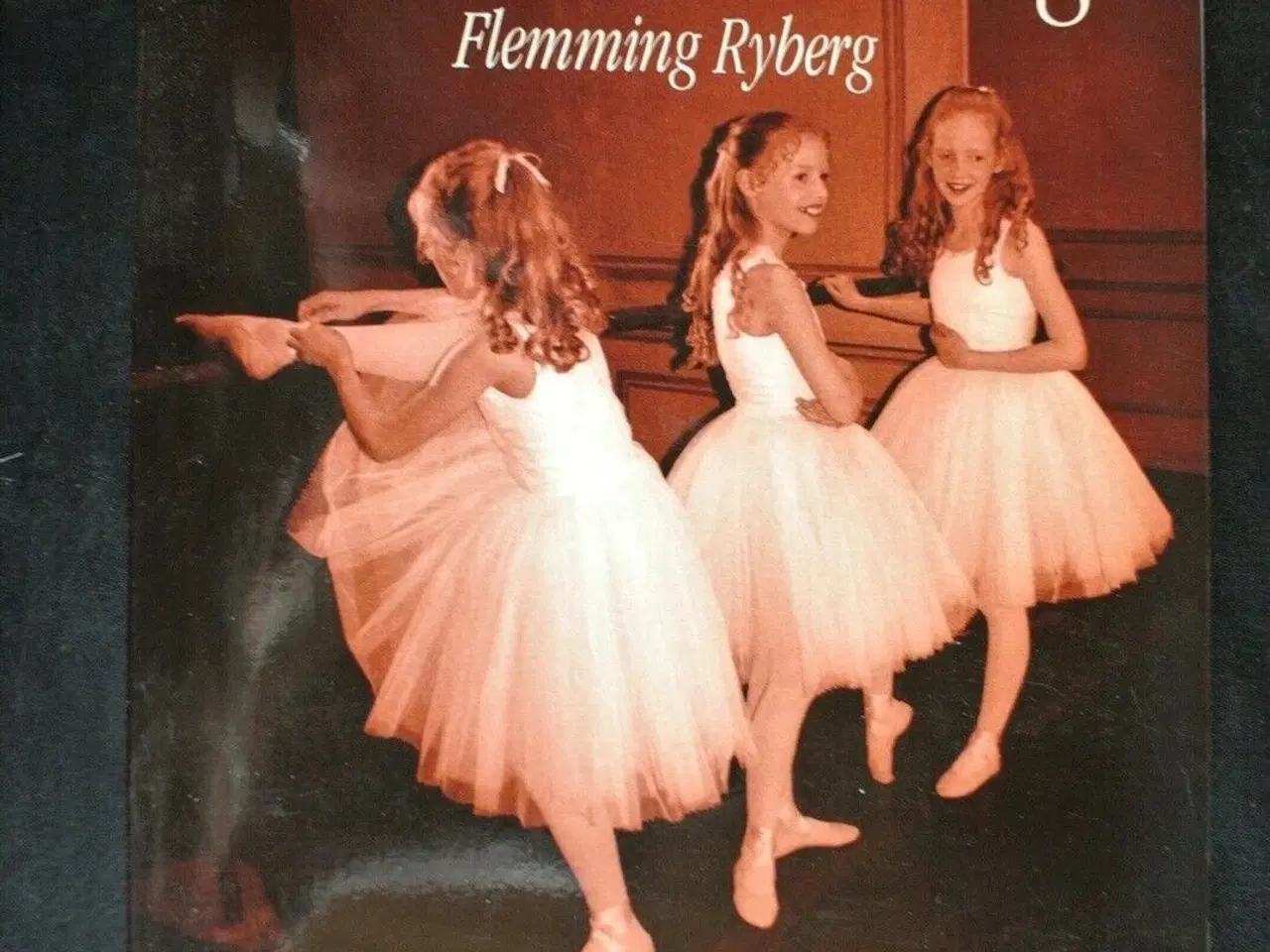 Billede 1 - den lille balletbog, af flemming ryberg, emne: kun