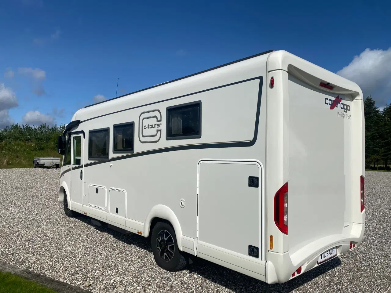 Billede 2 - Helintegreret lux camper , Queensbed, 3500kg, aut.