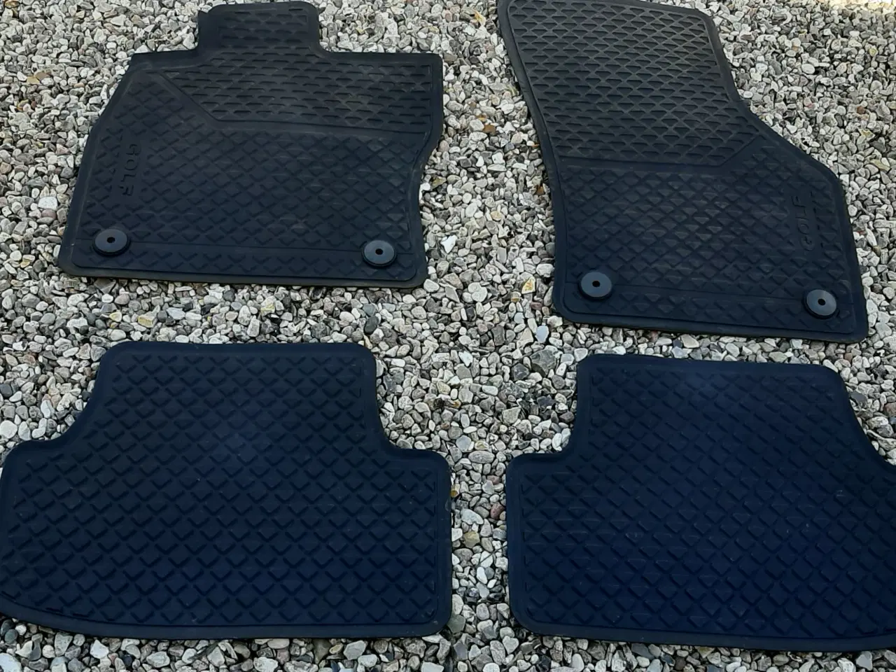 Billede 1 - Vintermåtter og bagagerumsbakke