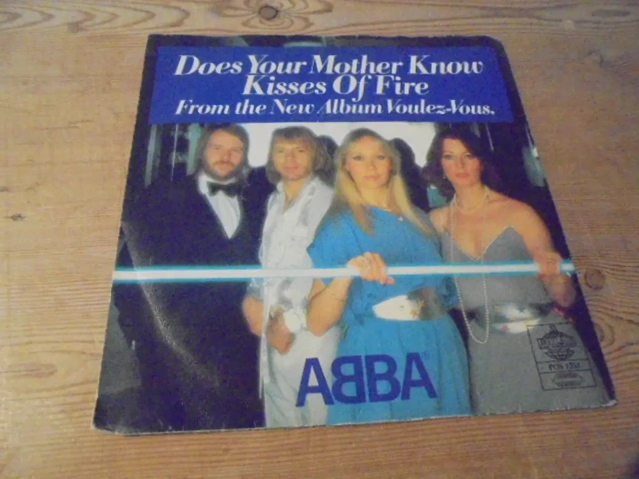 Billede 1 - Single: ABBA – Does Your Mother Know / Kisses Of F