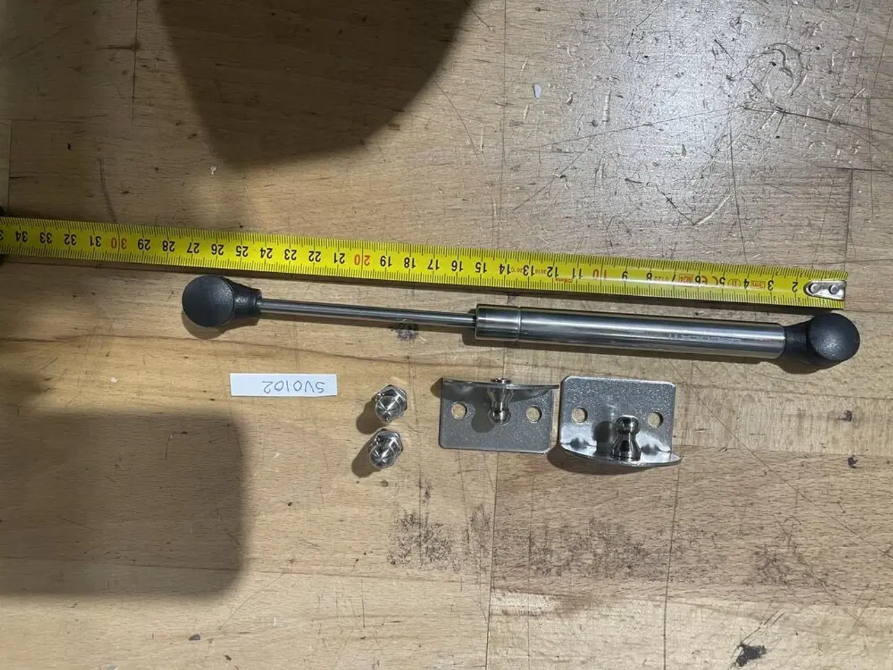 Billede 1 - Gasdæmper fra Osculati (38.020.31) W/ball head AISI 316 254mm 9 kg (MED BESLAG)