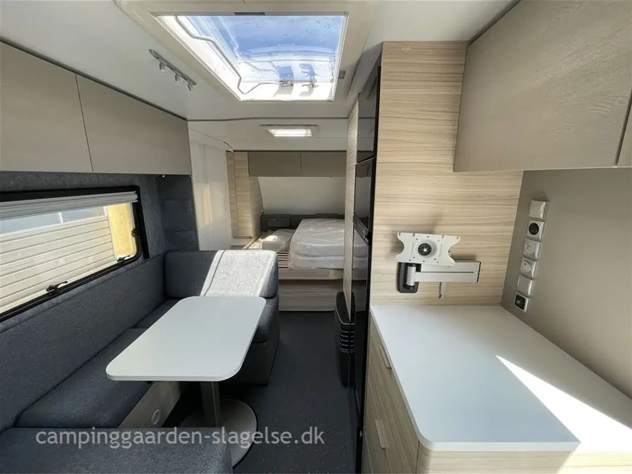Billede 8 - 2025 - Adria Altea 542 PH   Adria Altea 542 PH – Frihed, hygge og queens-bed på hjul!