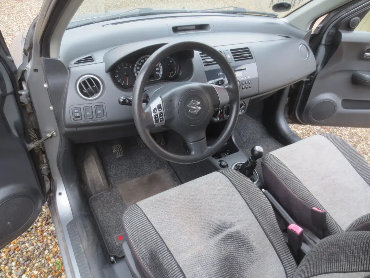 Billede 15 - Suzuki Swift 1.5 i 5 Døres, Synet 