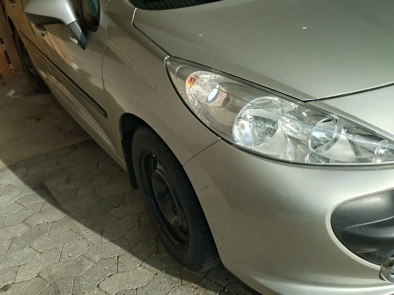 Billede 7 - Pæn og velholdt Peugeot 207  