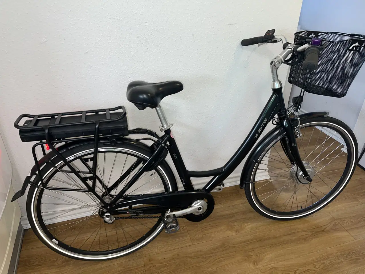 Billede 2 - flot x-zite dame elcykel 28"