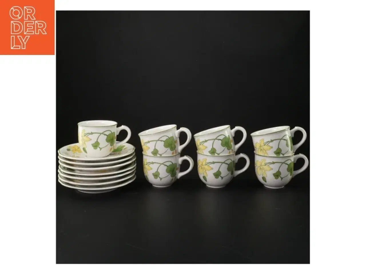 Billede 1 - Kaffekopper med blomsterdekoration fra Villeroy & Boch (str. Ø. 13,5 cm. h 6 cm ø. 7 cm)