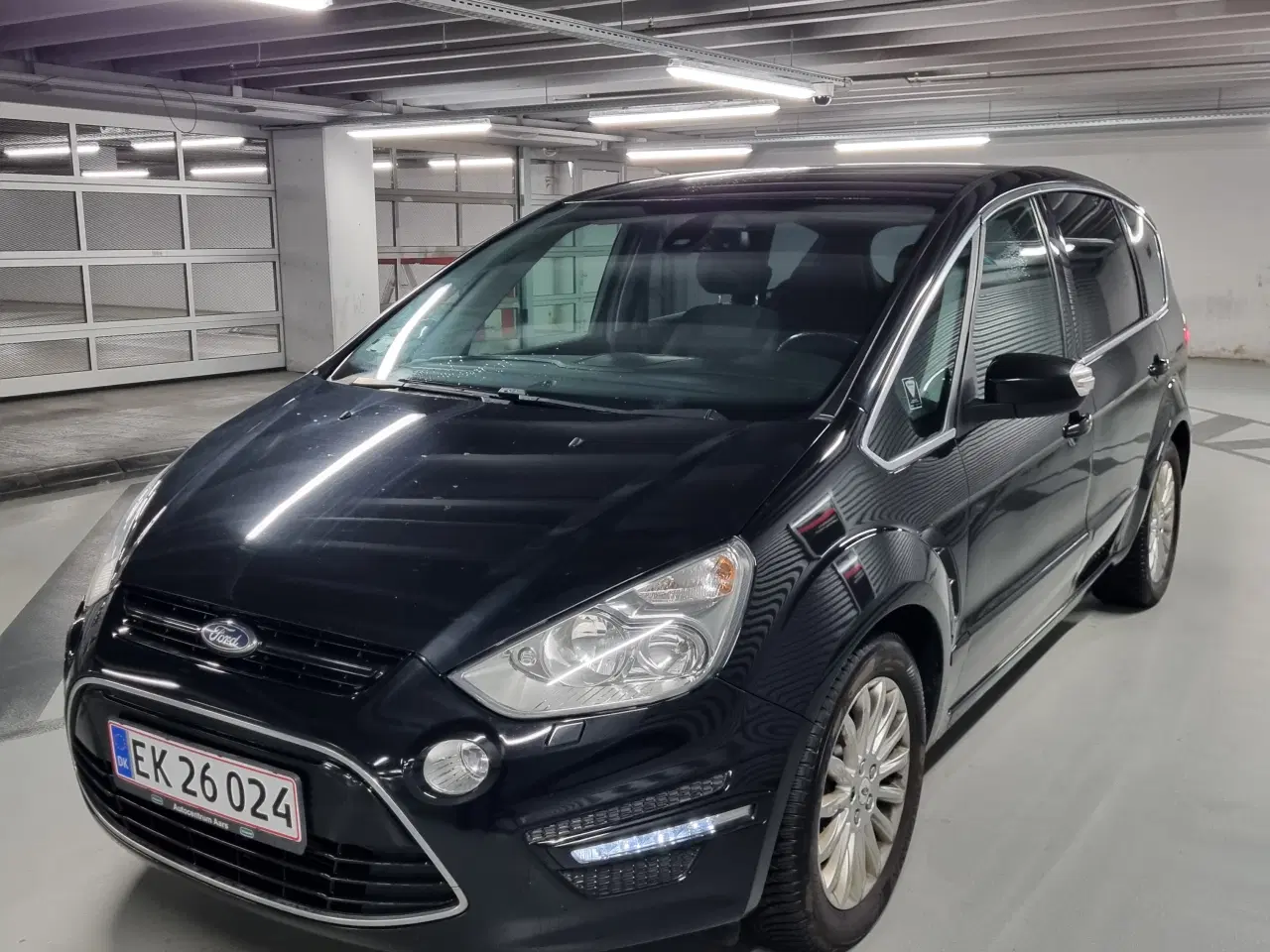 Billede 2 - Familie bil