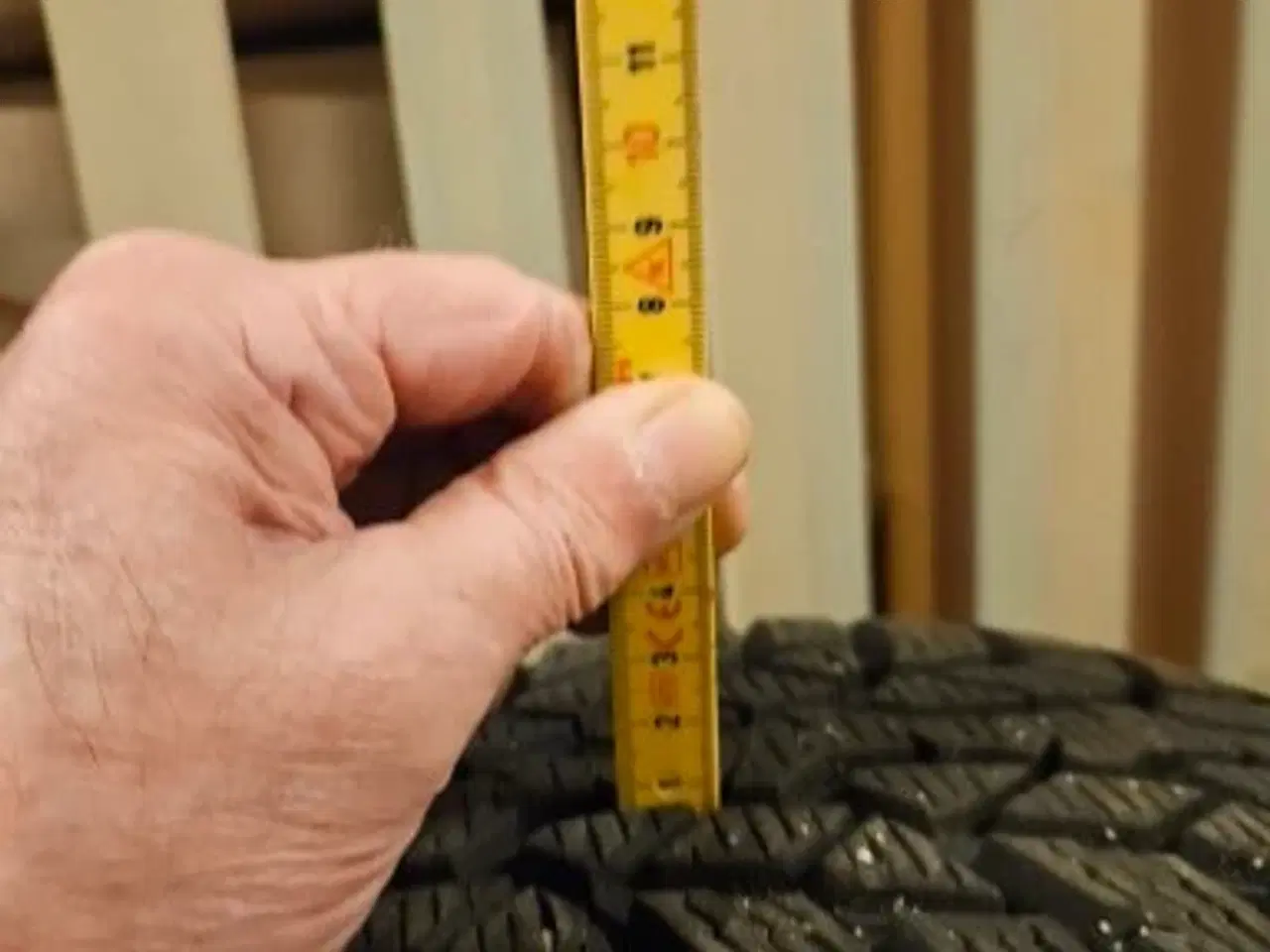 Billede 3 - vinterdæk på stålfælge.