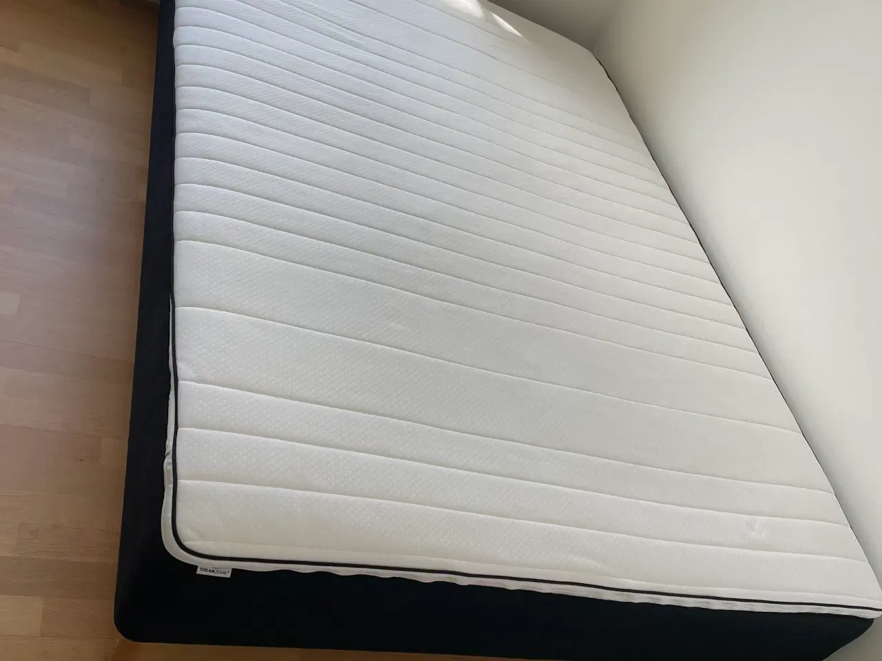 Billede 1 - Seng 3/4 - 140x200 cm