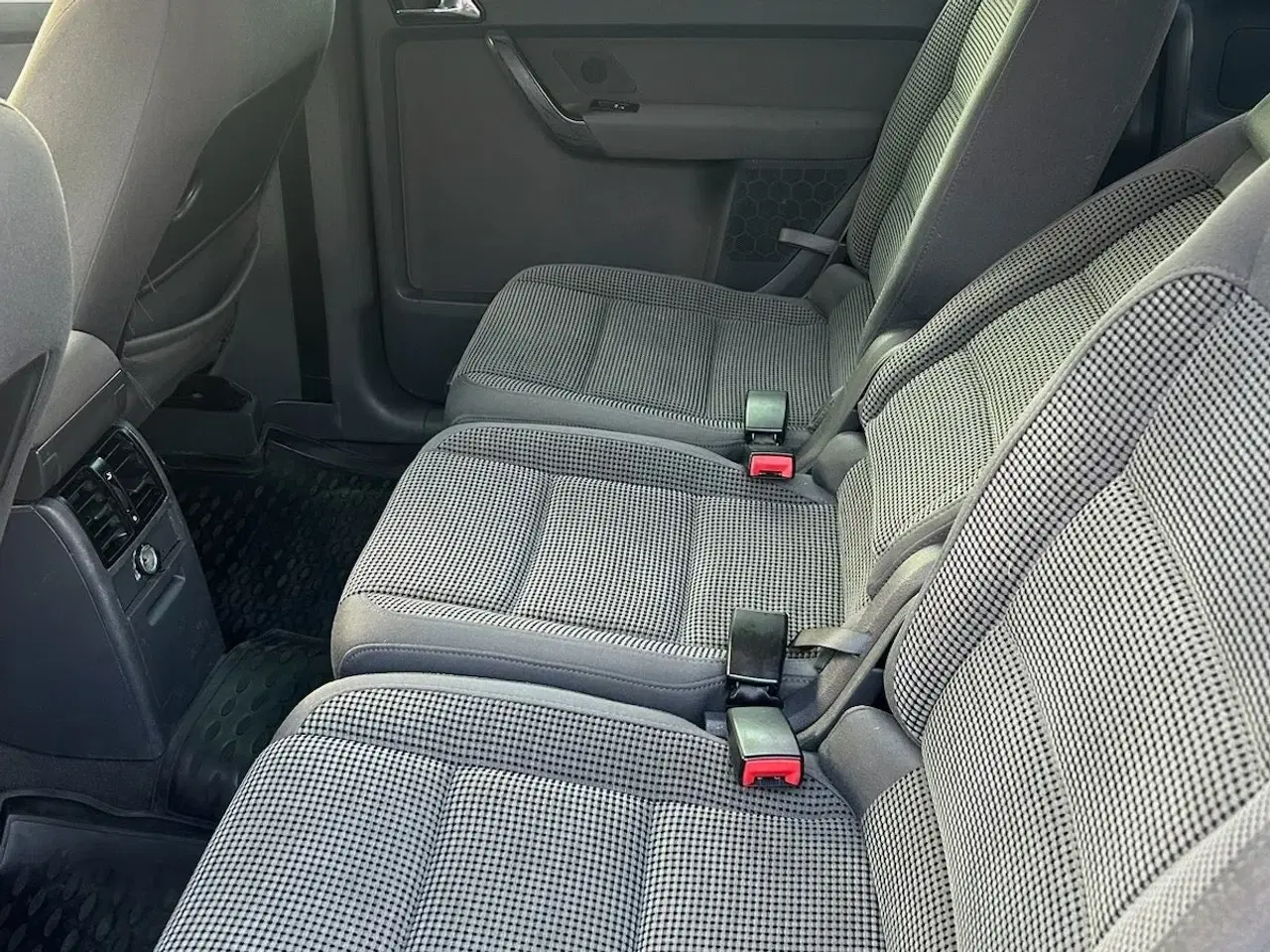 Billede 9 - VW Touran 2,0 TDi 140 Trendline 7prs