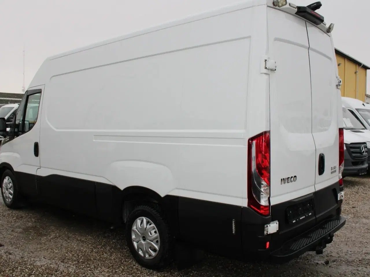 Billede 8 - Iveco Daily 3,0 35S18 12m³ Van AG8