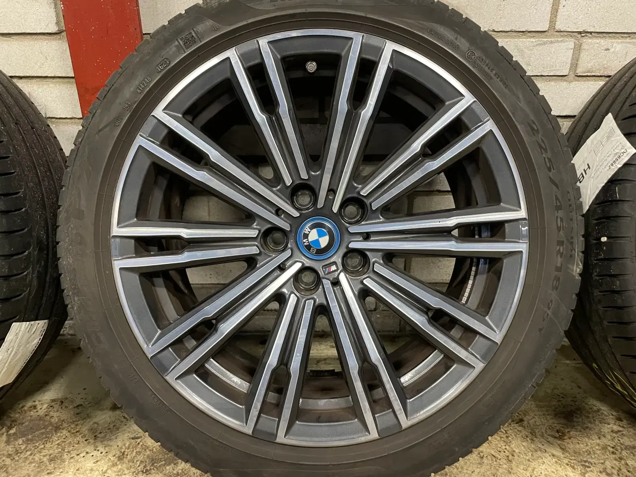 Billede 4 - 18 BMW 330e Ref.188 sommer