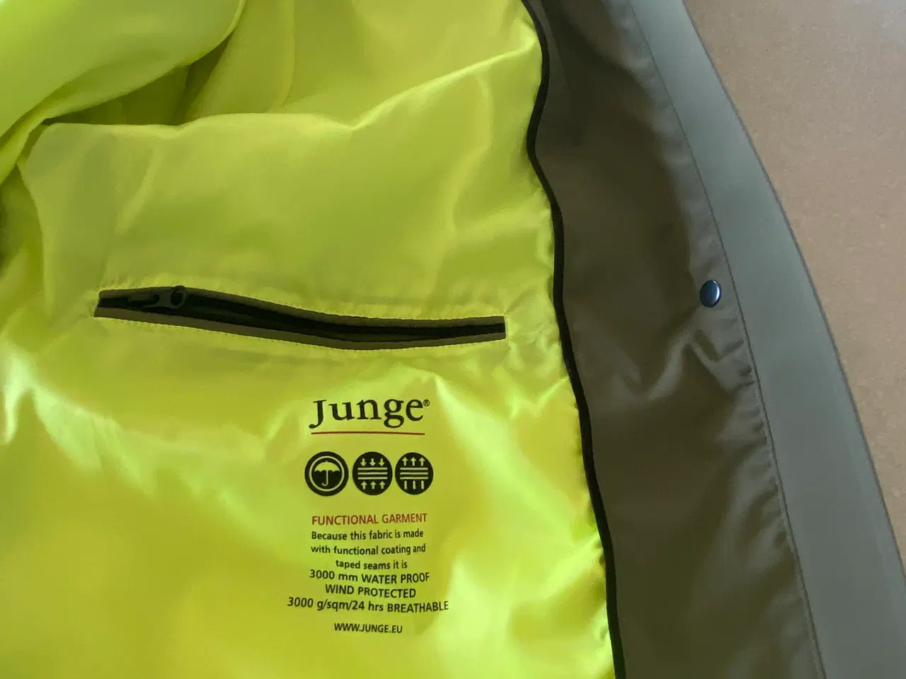 Billede 5 - Flot jakke fra JUNGE